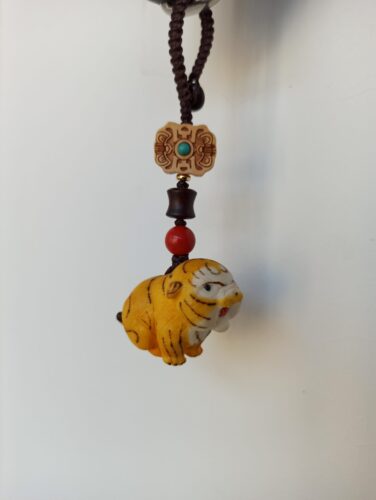 Upscale Tiger Bag Charm Pendant Made from Antlers photo review
